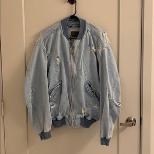 Men’s Distressed Denim Jacket